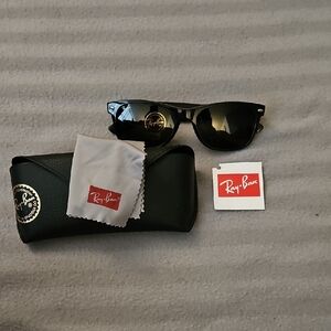 Ray-Ban Classic Black Sunglasses with Case